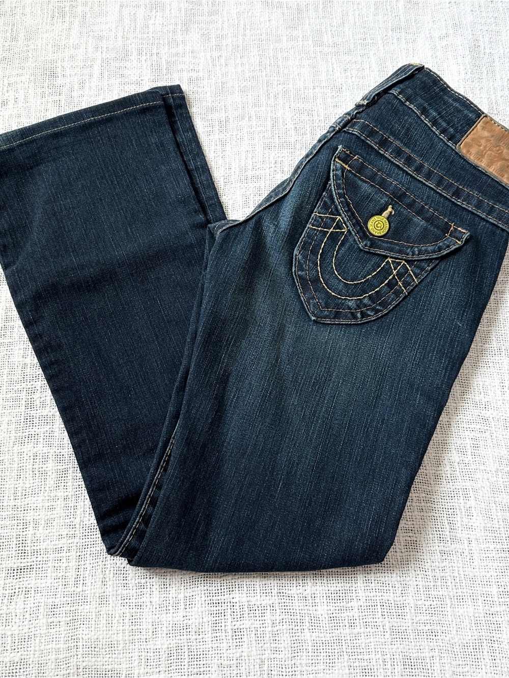 True Religion Low Rise Dark Wash Bootcut Leather Patch Jeans 🐆 Size 25